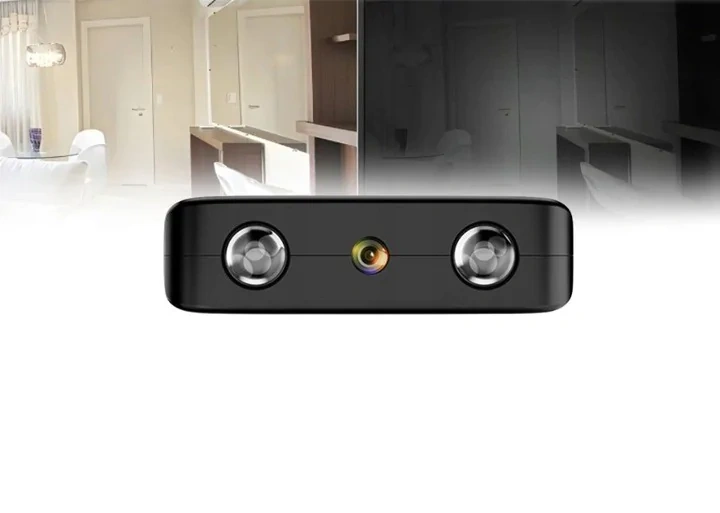 Mini kamera XD DVR - widok z przodu z obiektywem