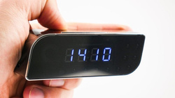 Mini kamera w zegarku szpiegowskim NX70 WIFI HD podgląd na żywo budzik