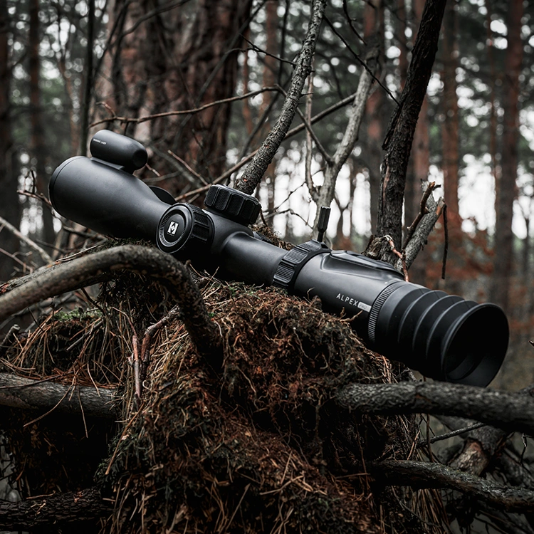 Celownik noktowizyjny Alpex Pro widok z przodu