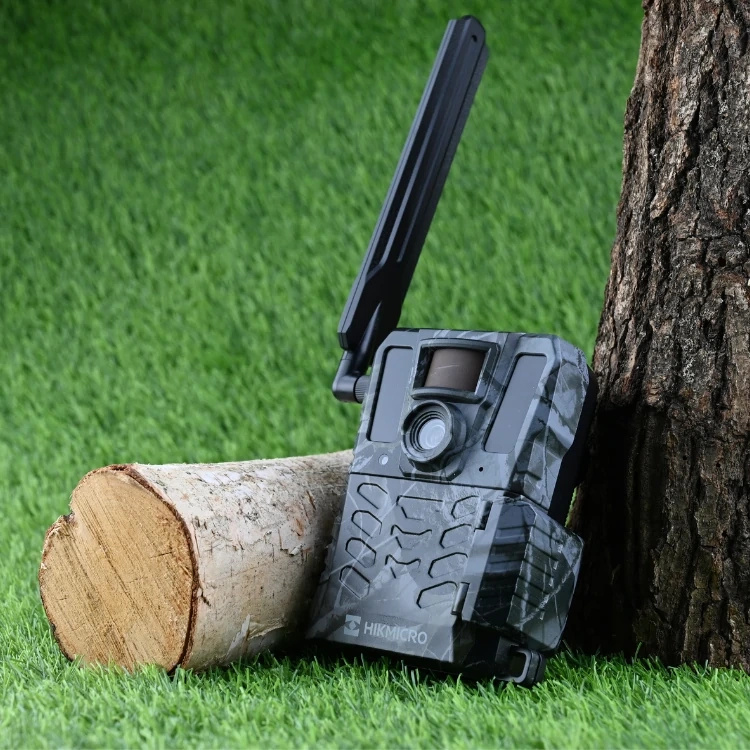 Zestaw Fotopułapka Hikmicro M15 LTE + 12xAA + Karta SD + Zapachowy wabik na dziki