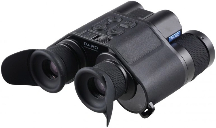 Lornetka multispektralna PARD Osprey 4K 25/50 LRF widoczna z przodu na ciemnym tle