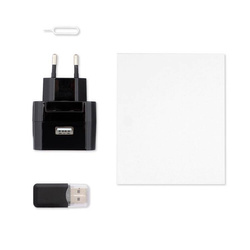 Mini Kamera Szpiegowska ukryta w Zasilaczu USB Podgląd na żywo