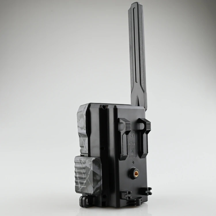 Zestaw Fotopułapka Hikmicro M15 LTE + 12xAA + Karta SD + Zapachowy wabik na dziki