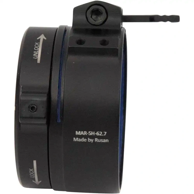 Zbliżenie na bok adaptera