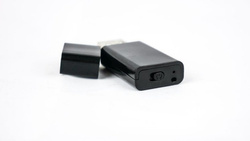 Powystawowy Podsłuch pendrive 64gb UR-01 24h nagrywania 192kbps