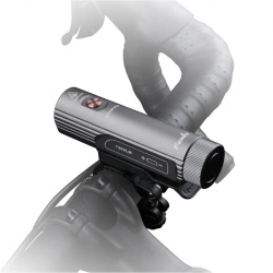 Lampa rowerowa Fenix BC21R v3.0 latarka do roweru
