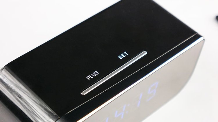 Mini kamera w zegarku szpiegowskim NX70 WIFI HD podgląd na żywo budzik