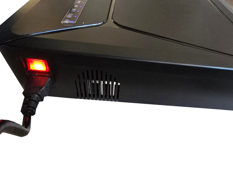 Profesjonalny zagłuszacz 2G 3G 4G 5G 5,8G 2.4G WIFI VHF UHF GSM LTE