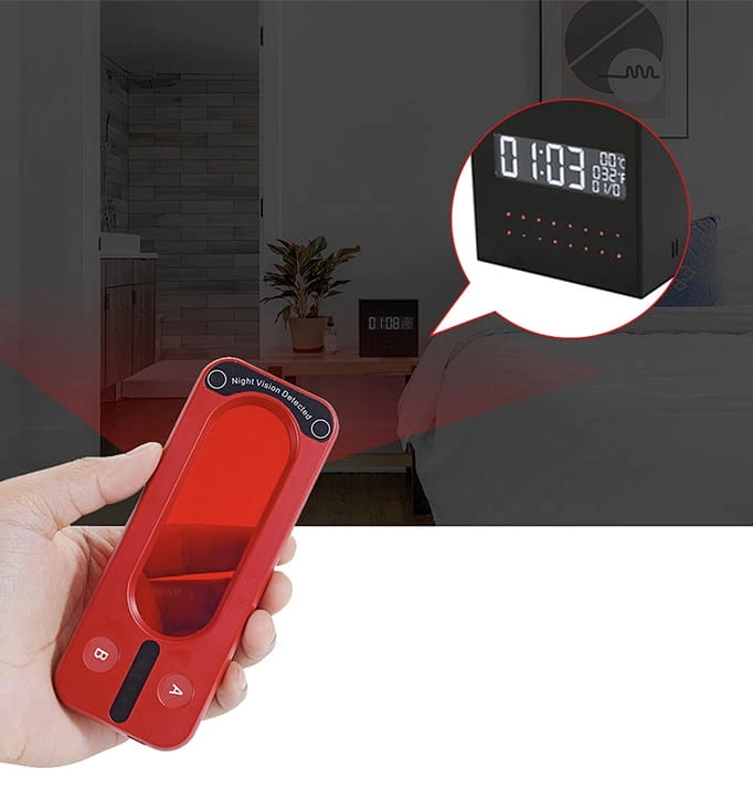 Wykrywacz DE09 w użyciu – skanowanie wnętrza samochodu w poszukiwaniu lokalizatora GPS