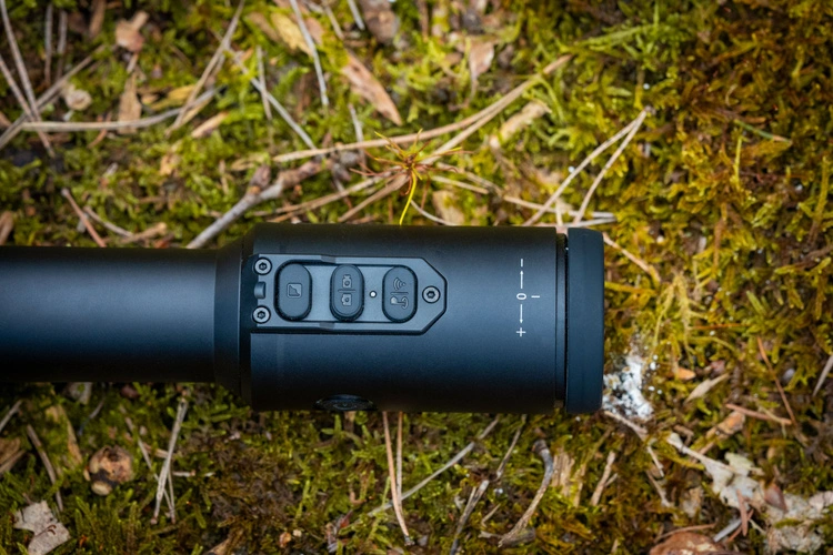 Pantera 384 Mini 25 mm - natura widok na panel