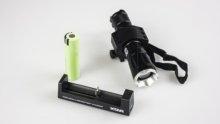  Zestaw ILUMINATOR LASER 940nm VC-940L z uchwytem