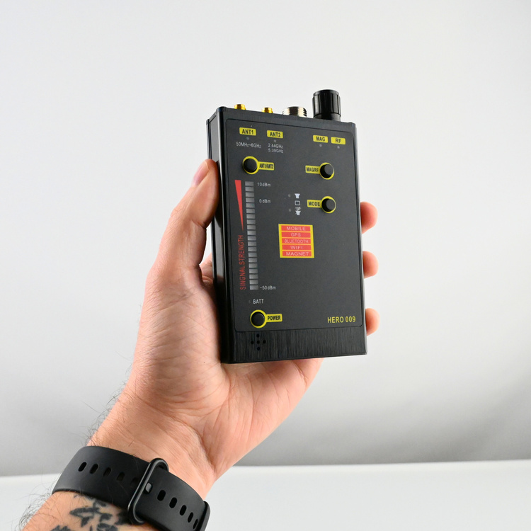 Wykrywacz podsłuchów, kamer i GPS – detektor HER0009