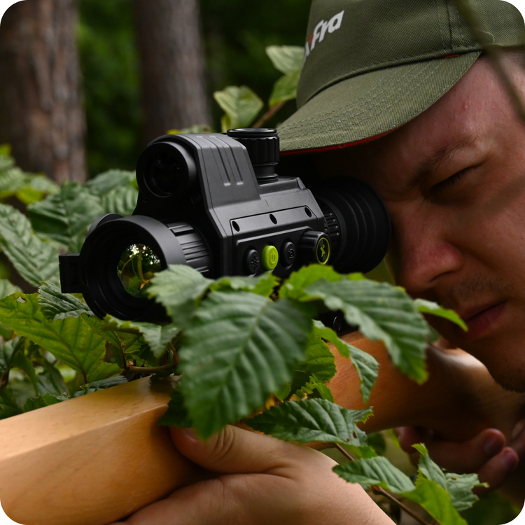 Pixfra Chiron PFI-C435 LRF Termowizor z Dalmierzem Myśliwski