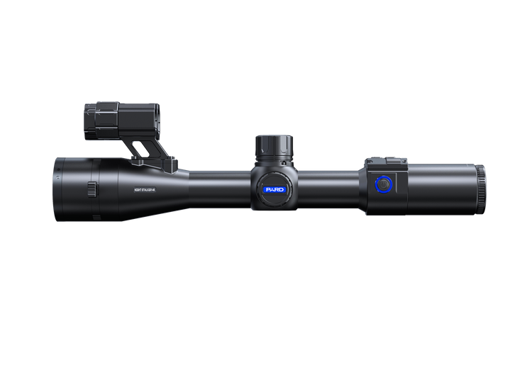 Celownik noktowizyjny Pard Night Stalker 4K LRF 940 70mm z pokrętłem sterującym na białym tle