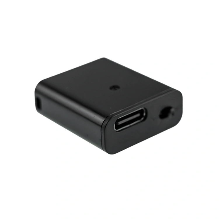 DYKTAFO Q8V z widocznym wbudowanym magnesem przymocowany do metalowej powierzchni