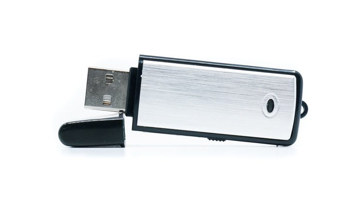 Dyktafon szpiegowski pendrive 8GB z detekcją dźwięku Black-200 